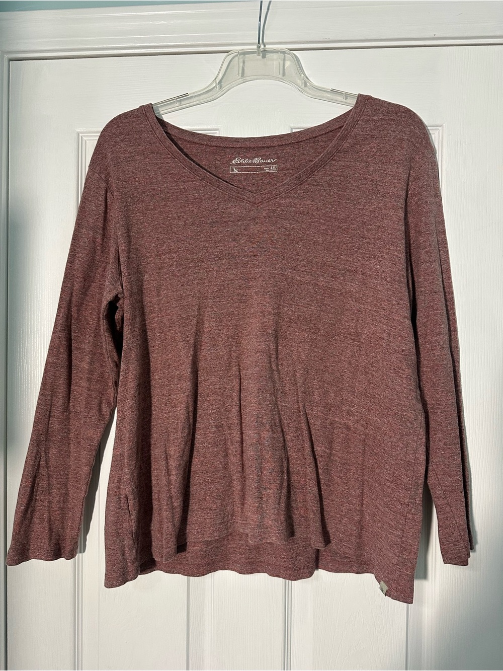 Eddie Bauer Women's Long-Sleeve V-Neck Top - Mauve